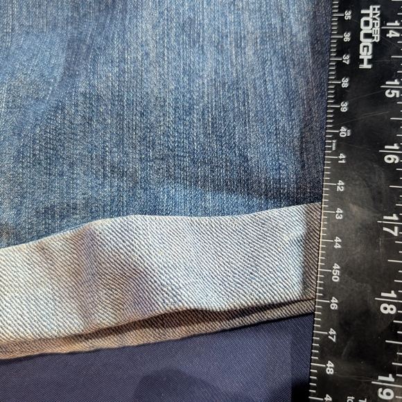 Blue Denim Jeans with Patterned Belt - Picture 7 of 12